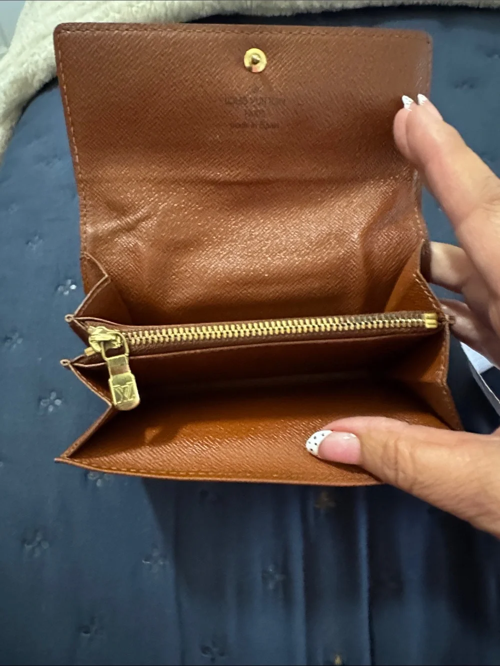 Louis Vuitton Monogram Canvas - Brown with Gold Hardware